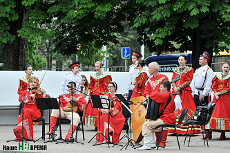 В Ростове прошел губернаторский бал для выпускников