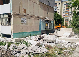 ВСУ цинично обстреляли жилые дома Лисичанска