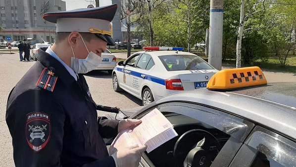 На Дону выявили 12 таксистов-наркоманов