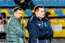 Руководству надо думать