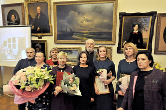 80 лет: «букет» из выставок