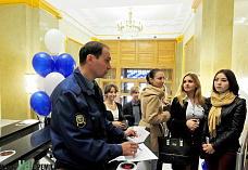 Голосуй за новые деньги!