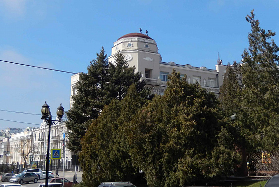В ростовском «Пентагоне» крыша потекла?
