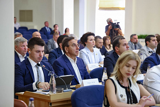 Депутаты городской Думы проанализировали, как в Ростове поддерживают семьи с детьми