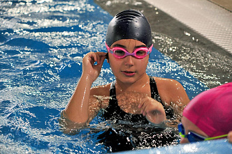 31 10 2025 На Дону побывал олимпийский чемпион по плаванию Евгений Рылов