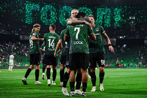 Момент игры. Кубанцы забили гол желто-синим. Источник фото: bookmaker-ratings.ru.