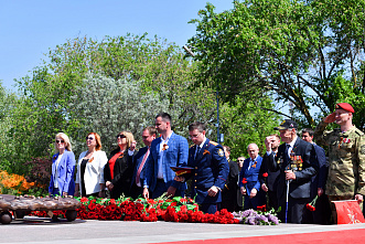 06 05 2025 В канун Дня Победы на ростовском мемориале «Кумженская роща» зажжен Вечный огонь