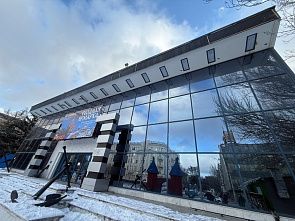 Здание бывшего кинотеатра "Ростов" готовят к масштабной реконструкции