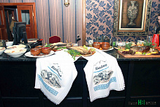 Кто знает женщину? Никто...