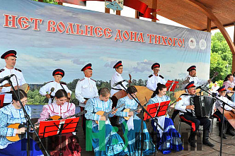 Станица Старочеркасская собрала гостей на песенный праздник