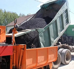 В Миллерово водителя самосвала убило током