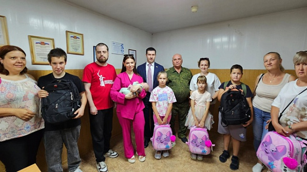 Акция «Собери ребёнка в школу» охватывает всё больше юных ростовчан