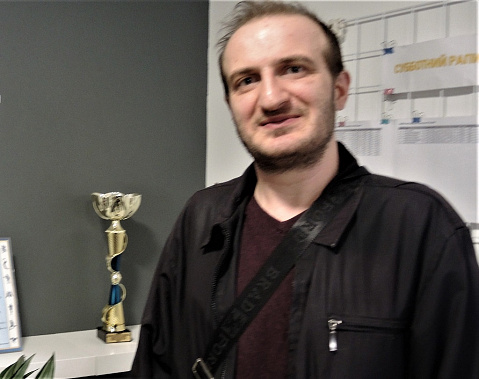 Капитан команды-победительницы международный гроссмейстер Артур Габриелян