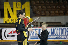 Динамовки дали бой