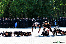 Обязуемся служить