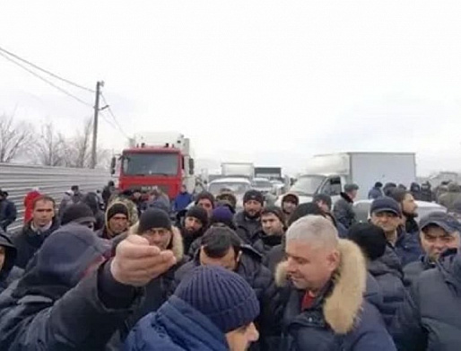 Продавцы «Агро Молла» вышли на забастовку