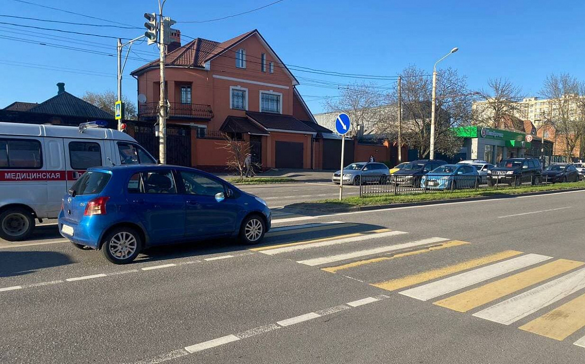 Фото с места аварии предоставлено отделом пропаганды УГИБДД по РО