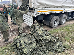 Более тысячи спальников и бензогенераторы привезли землякам на фронт казаки Войска Донского