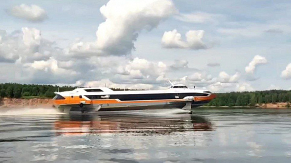 Скоростное судно 