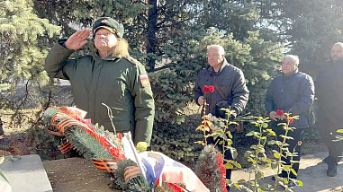 В Родионово-Несветайском районе почтили память курсантов РАУ