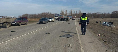 В Аксайском районе произошло тройное ДТП: погибли трое