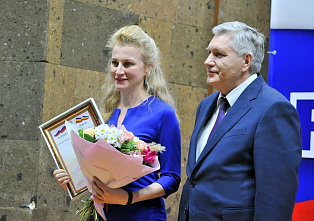 С наступающим профессиональным праздником, коллеги!