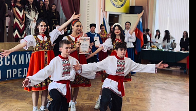  Ростовские студенты поучаствовали в фестивале народов