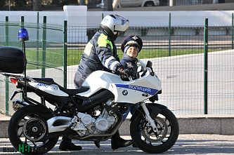 Их служба и опасна, и трудна