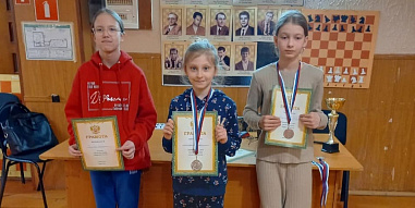 В донской столице завершились два турнира по шахматной классике