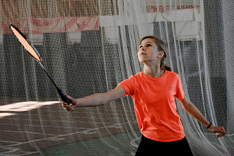 Ракеткой по волану