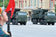 День Победы на Дону начался с военных парадов