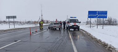 В Тацинском районе из-за грубого маневра водителя пострадали три человека