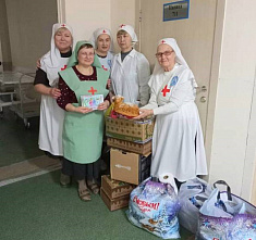 В Ростове-на-Дону сёстры милосердия посетили госпиталь и поздравили военных с прошедшим Рождеством Христовым