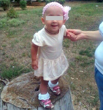 Фото из соцсетей Юлии Д, издевавшейся над своей дочерью.