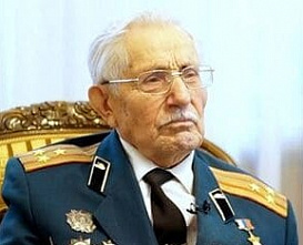 Героя России артиллериста Павла Сюткина поздравили со 100-летием