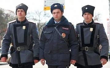 В Новочеркасске студенты вышли патрулировать улицы вместе с казаками и полицией