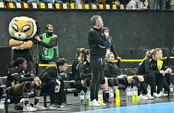 Гандболистки «Ростов-Дона» в среду на своей площадке сразились с «Астраханочкой»