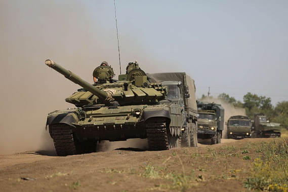 Танкисты на марше. Источник фото: пресс-служба ЮВО