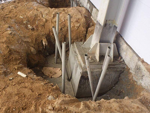 Домам на Халтуринском и Коммунистическом в Ростове усилят фундаменты