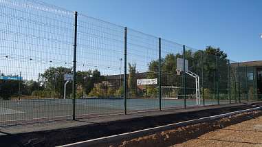 Про гимны, флаги и стипендии