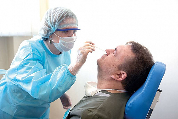 Работу больниц по временным правилам продлили в новом году