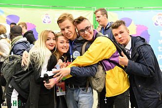 Клены на аллее Дружбы