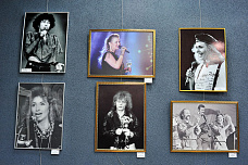 В Ростове открылась фотовыставка «Кумиры восьмидесятых» фотожурналиста Сергея Казмина