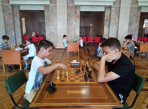 В Ростове провели детский праздничный рапид