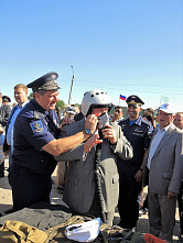 Пробка - на земле, «бочка» - в небе