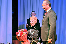 С Днем российской прессы, дамы и господа!