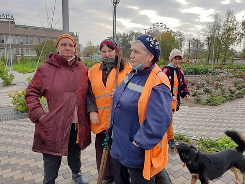 Из-за конфликта коммунальщиков с мэрией Сальск тонул в мусоре