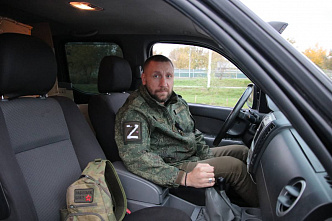 Из Ростовской области на передовую в ЛНР отправили еще один внедорожник