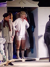 В Ростовском театре им. Максима Горького играют спектакль «Унесенные снегом»