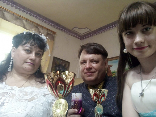 Василий Голубев поздравил чету Поляковых из Зимовников с жемчужной свадьбой